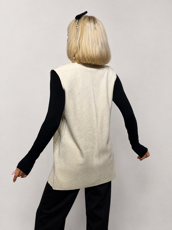Smalka adījuma veste