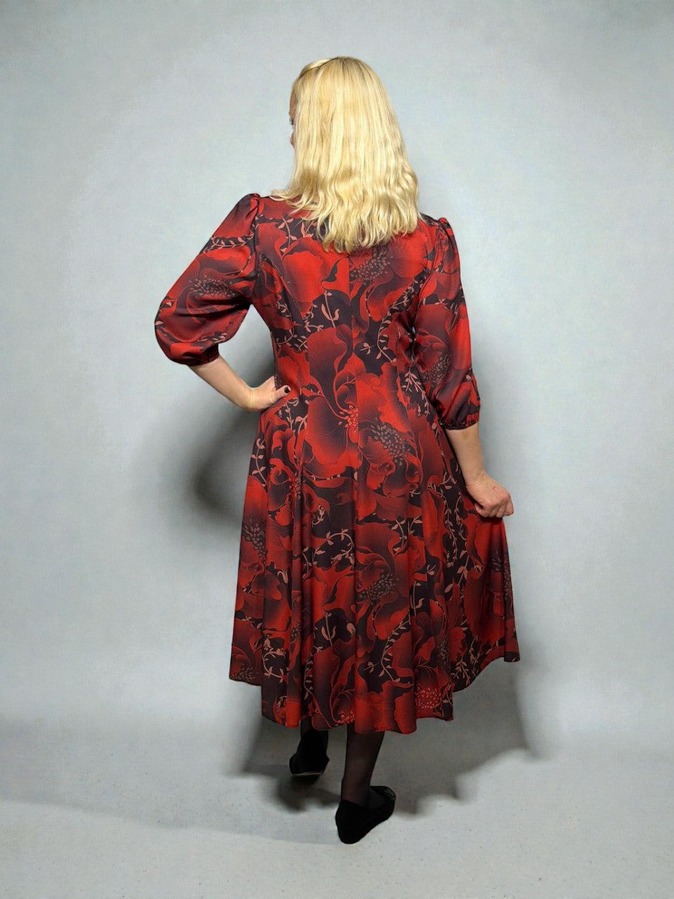 Svinīga-kleita-sieviešu