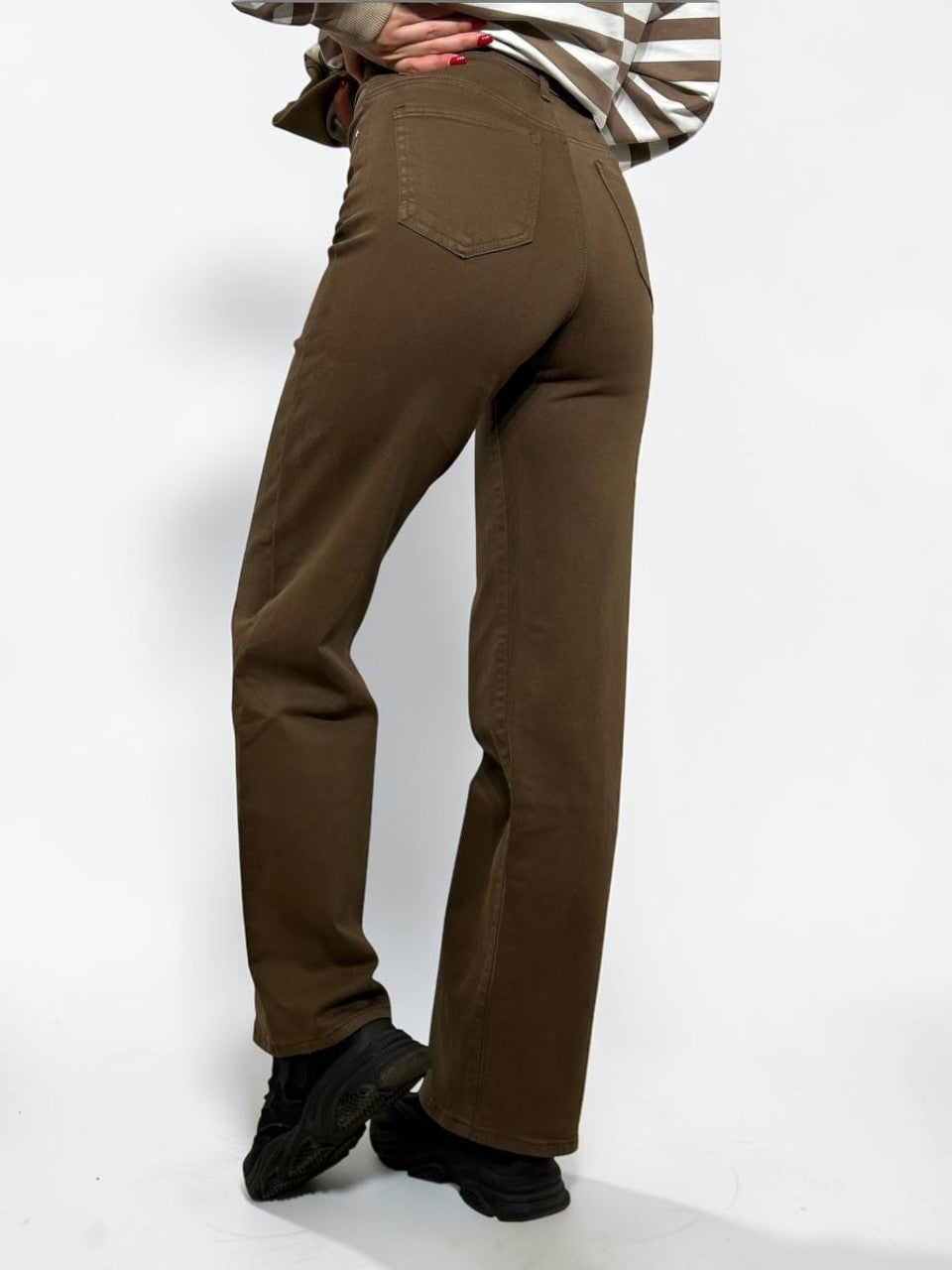 Straight cut women's jeans
