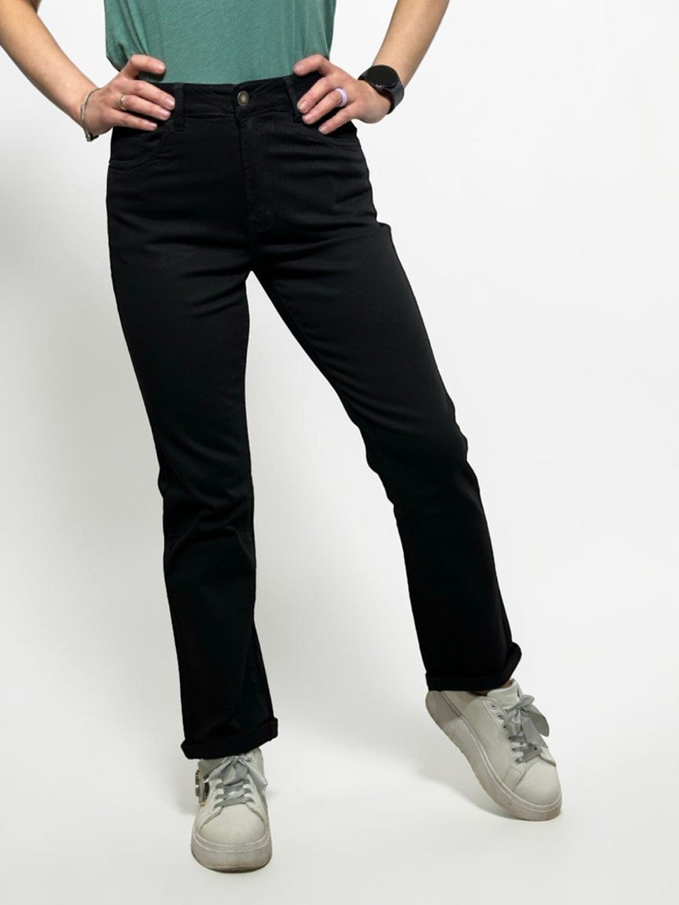 Straight cut women's jeans