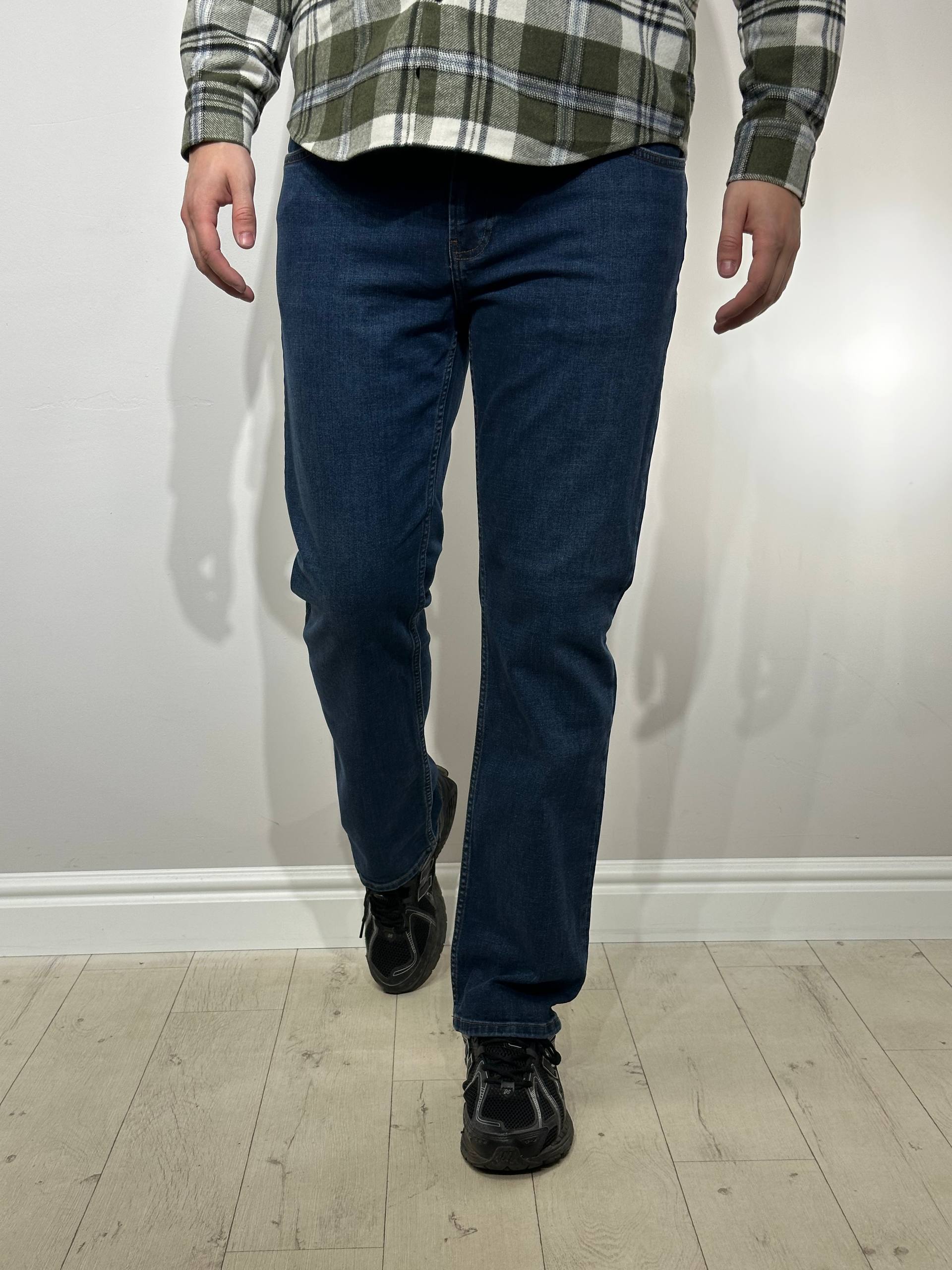 Темные мужские джинсы, Modern Fit