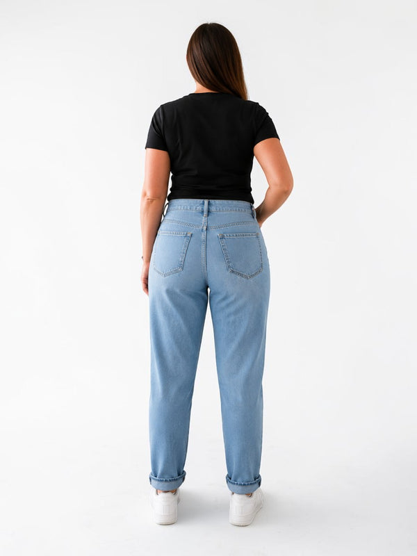 Suvised mom-fit teksad