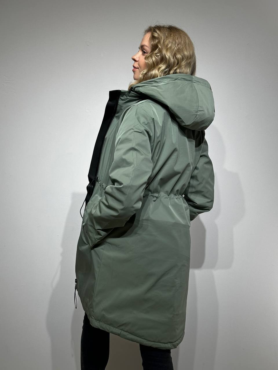 Viegla rudens jaka sievietēm