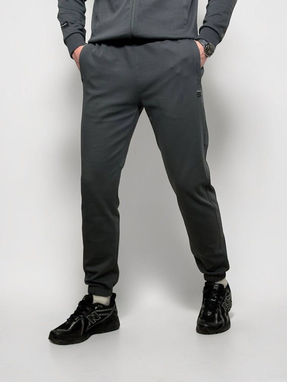 Vieglas kokvilnas sporta bikses vīriešiem