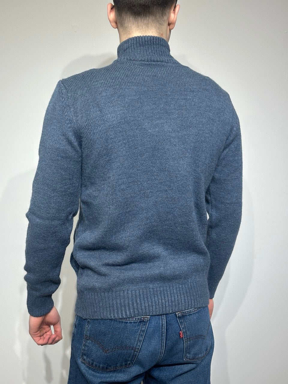 Silta vilnas jaka vīriešiem