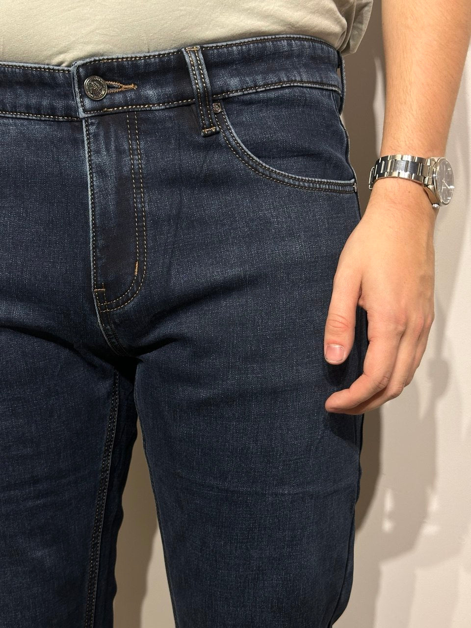 Gari, šiltinti vyriški džinsai