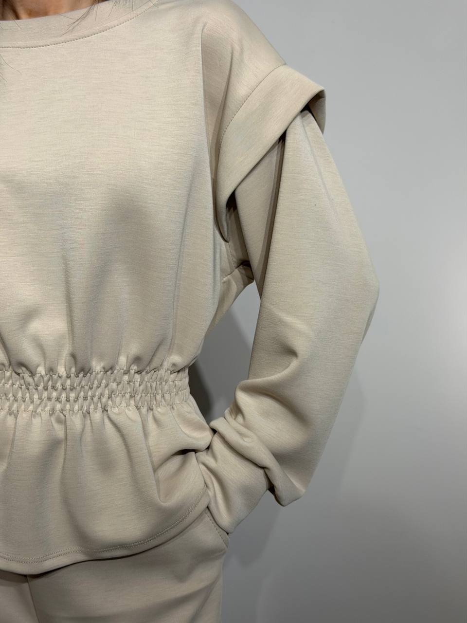 Brīvā laika kostīms dāmam