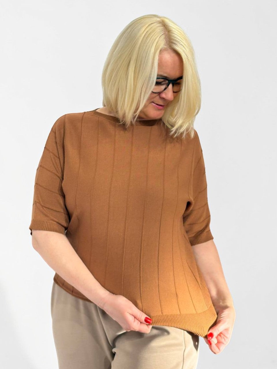 Laisvo kirpimo megztas viršus