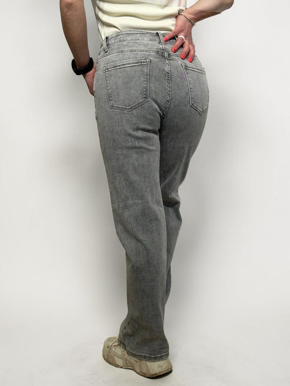 Regular fit džinsi sievietēm