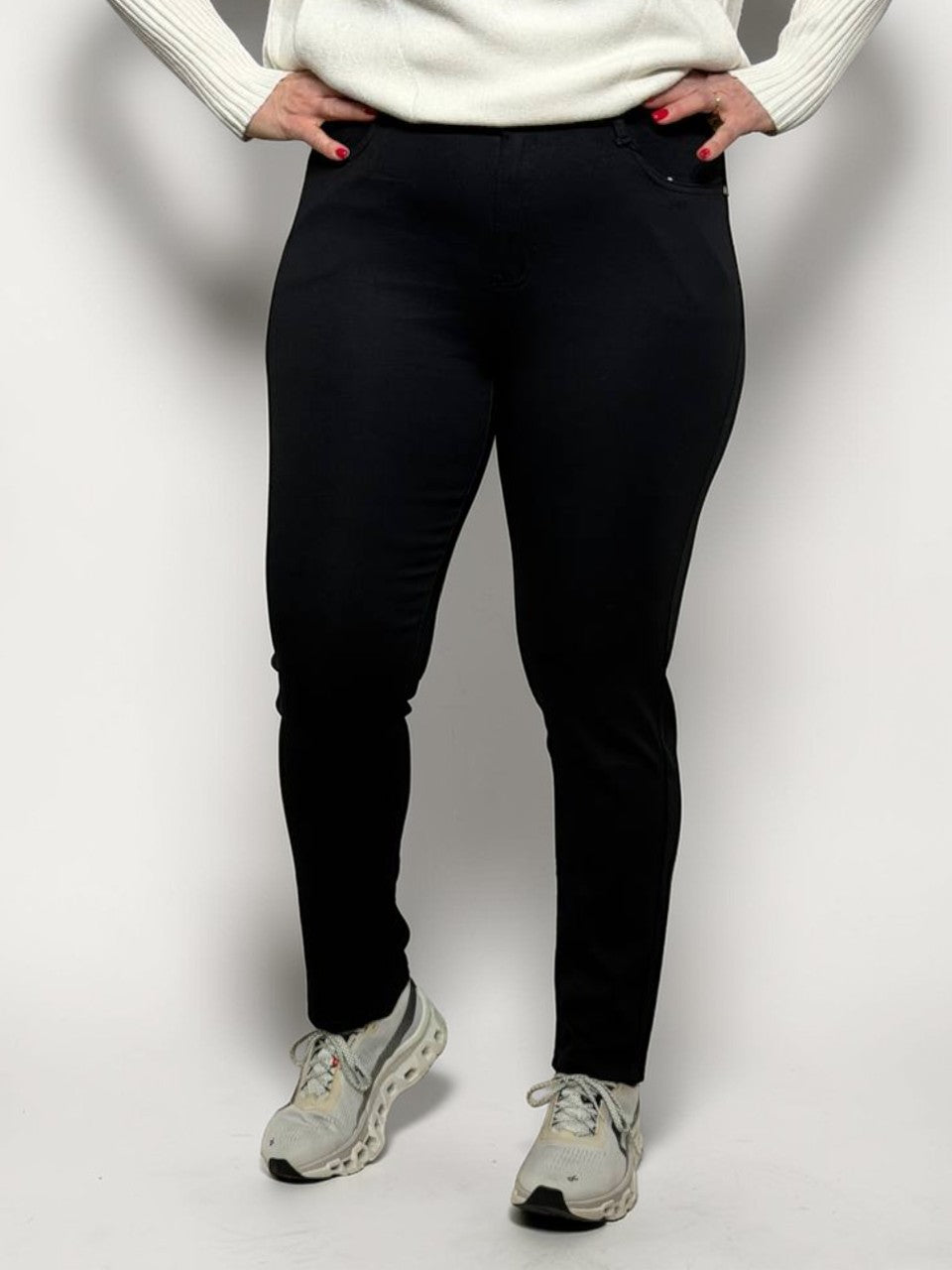 Šauri melni džinsa legingi