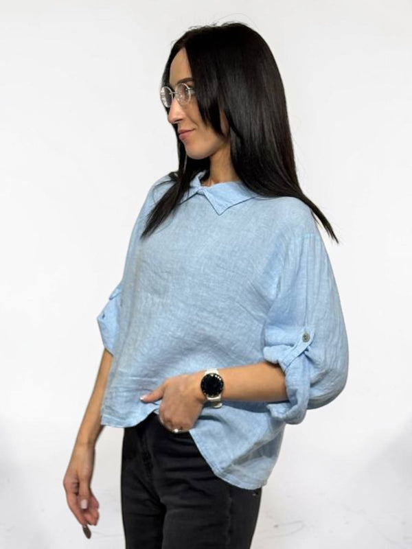 Linen blouse with buttons on the back