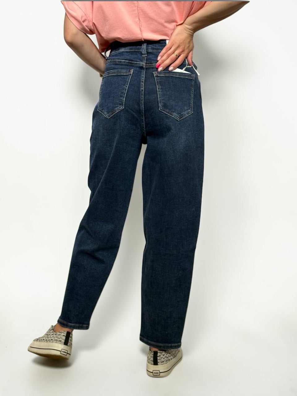 Balloon cut jeans