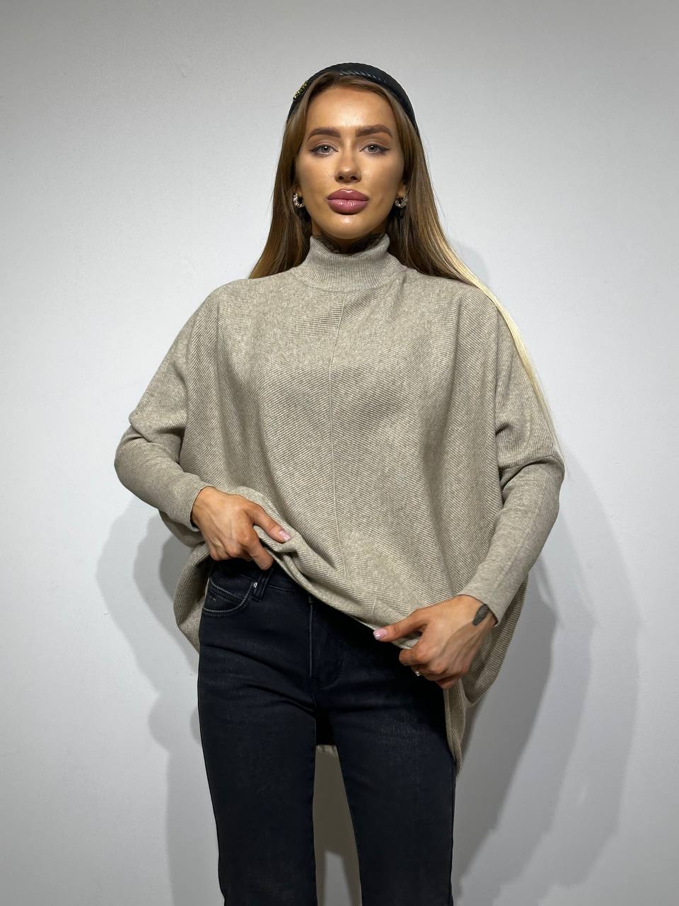 Oversize stiliaus džemperis moterims