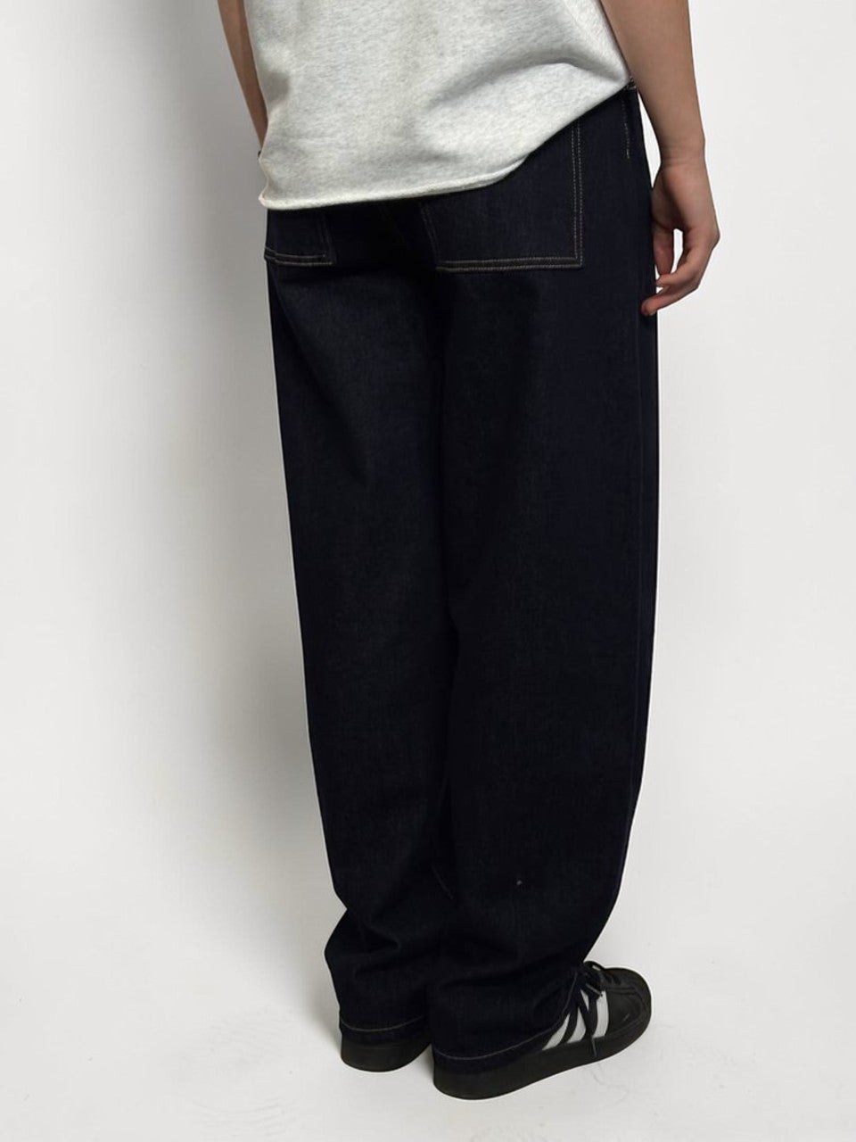 Banaanilõikega teksad