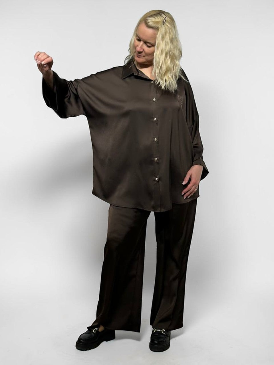 Išskirtinis kostiumas moterims