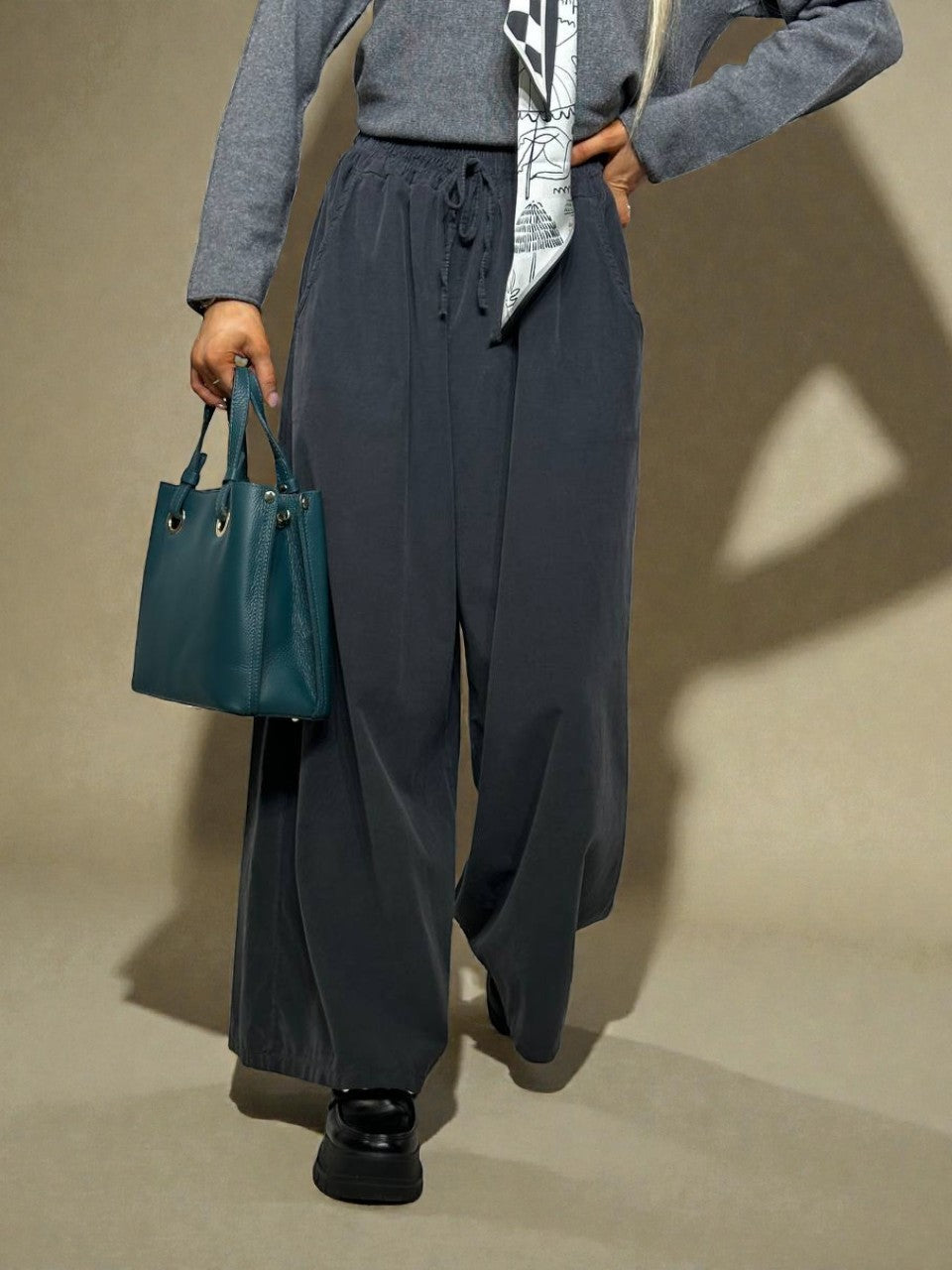 Smalkā velveta platas bikses