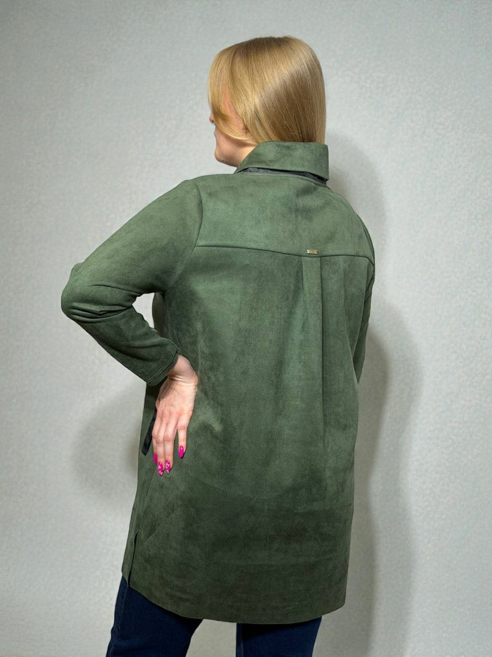Tunic with high collar and pockets