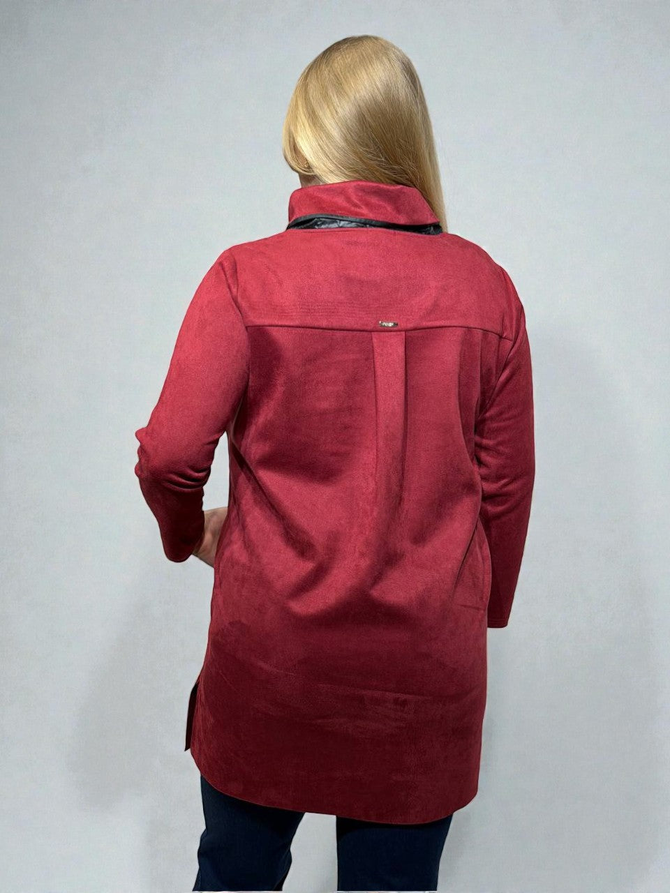 Tunic with high collar and pockets