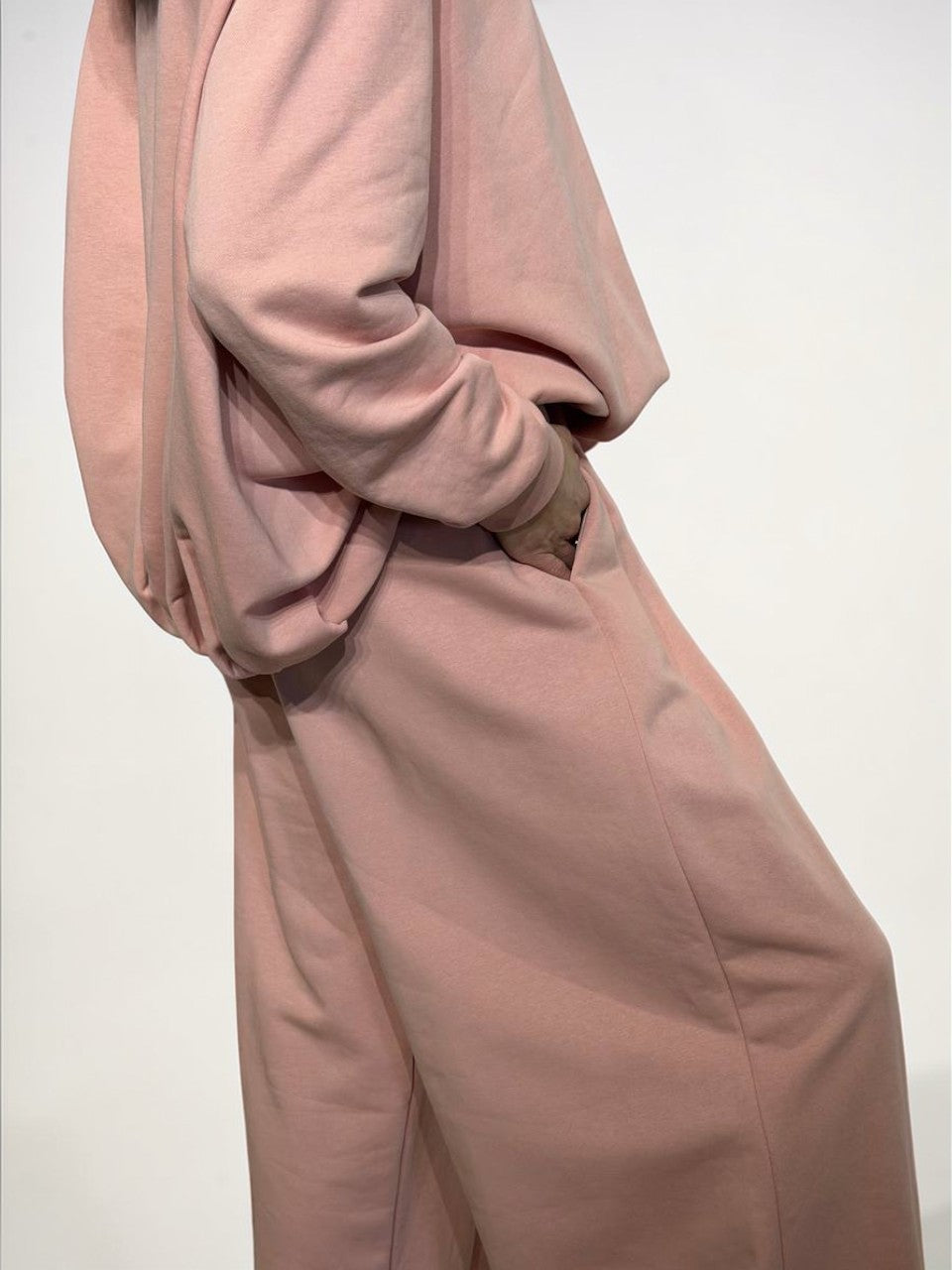 Moodne vabaaja komplekt naistele