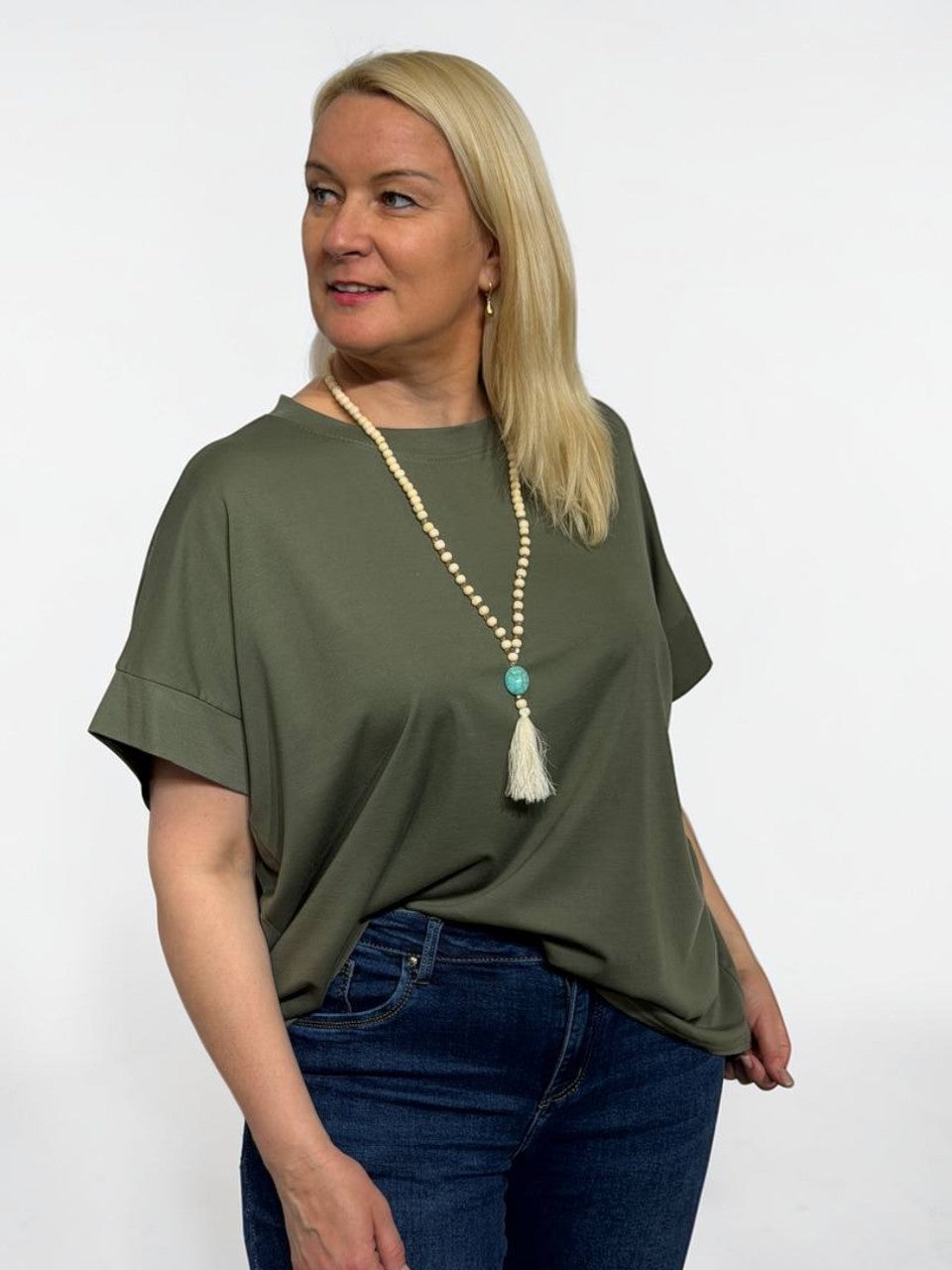 Lielizmēra tops ar krellēm