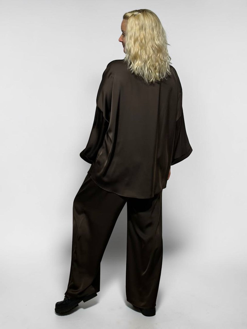 Išskirtinis kostiumas moterims