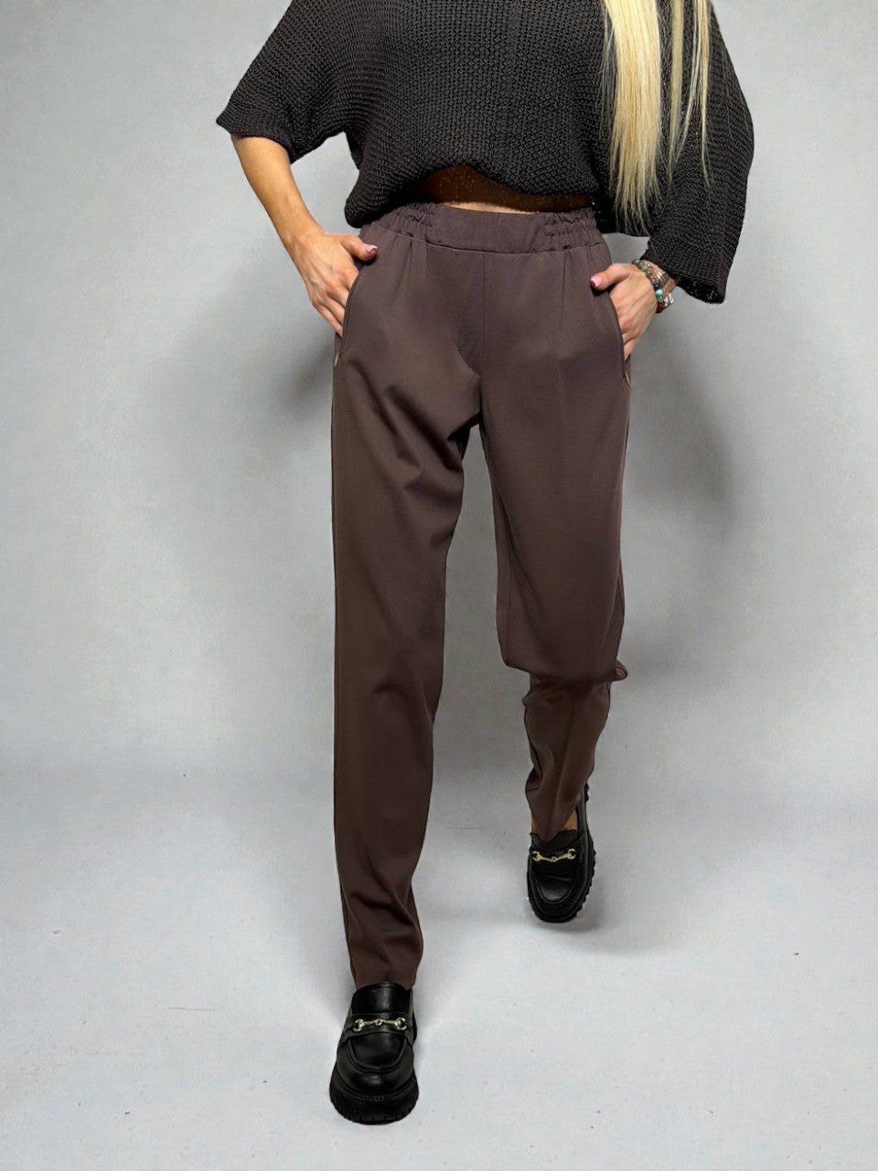 Solīdas bikses ar gumiju