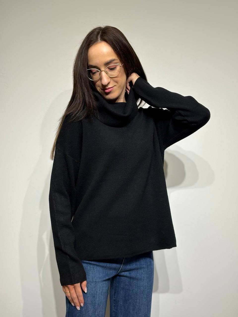 Elegantiškas džemperis moterims