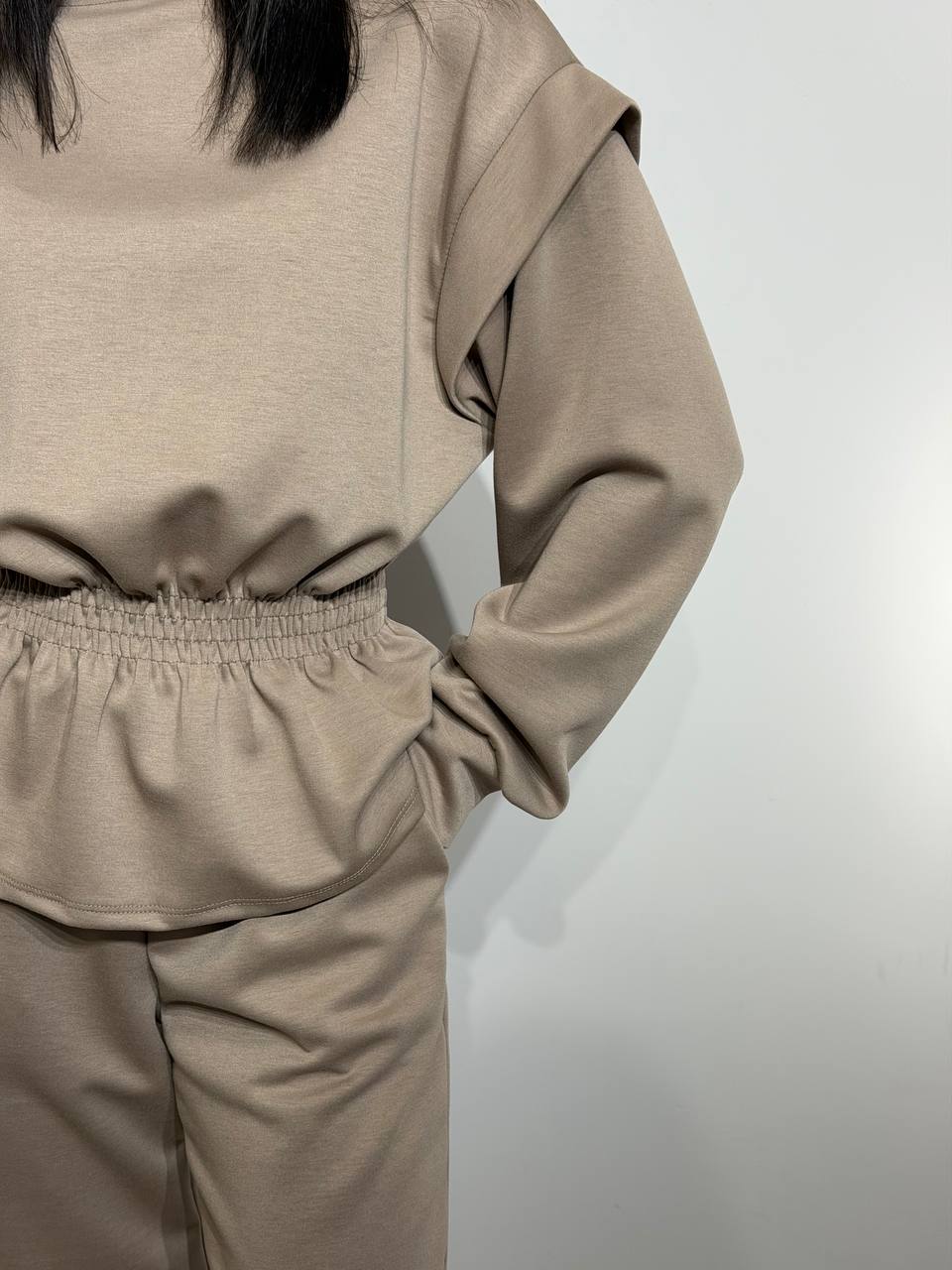 Brīvā laika kostīms dāmam