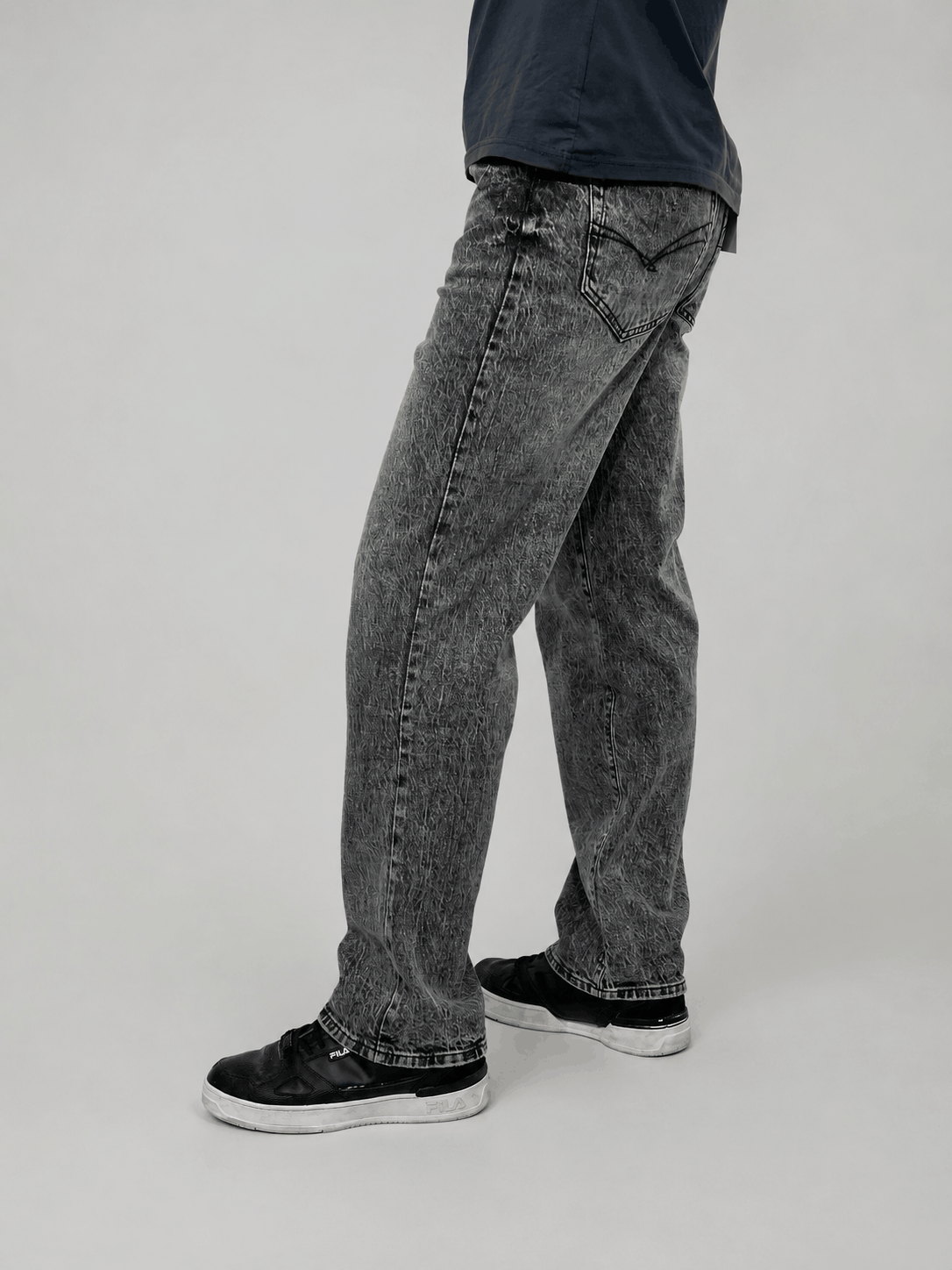 wide leg džinsi